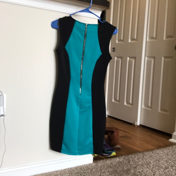 Teal and Black Dress - Picture 2 of 4